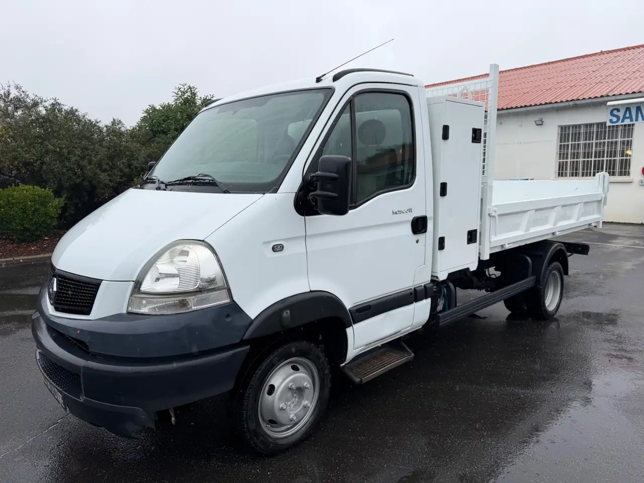 Renault Mascott
