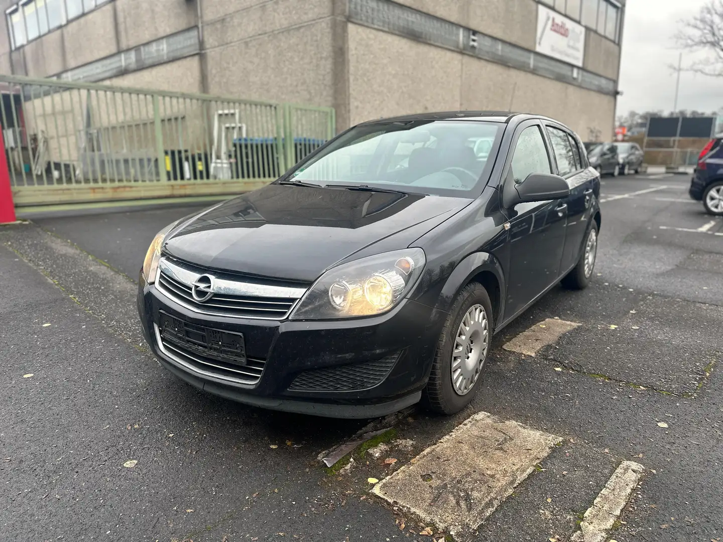 Opel Astra Selection "110 Jahre" Schwarz - 2