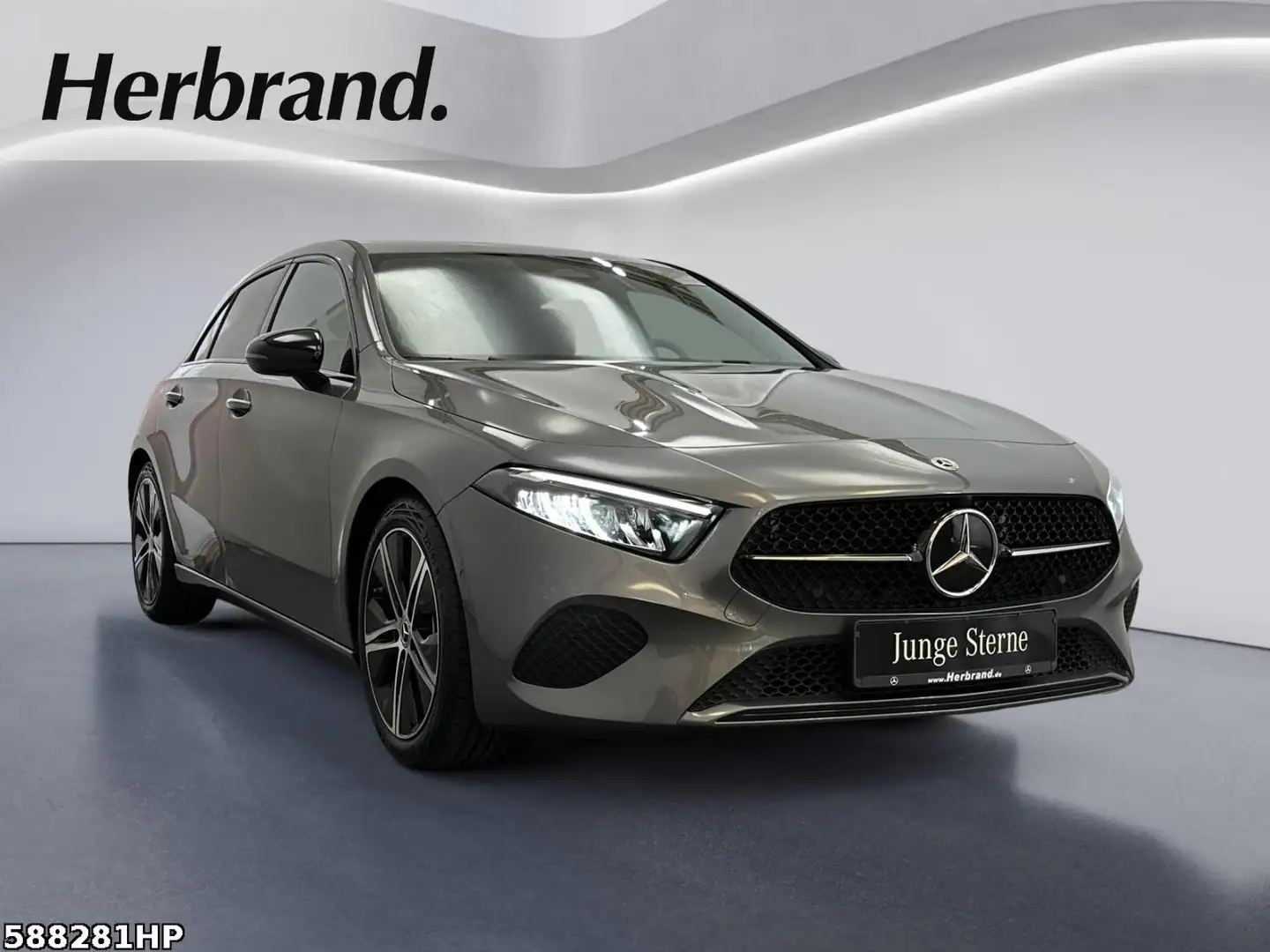 Mercedes-Benz A 180 Progressive Night-Paket Anhängevorrichtung Grau - 2