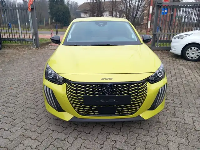 Peugeot 208 view 7