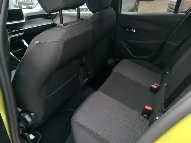 Peugeot 208 view 14