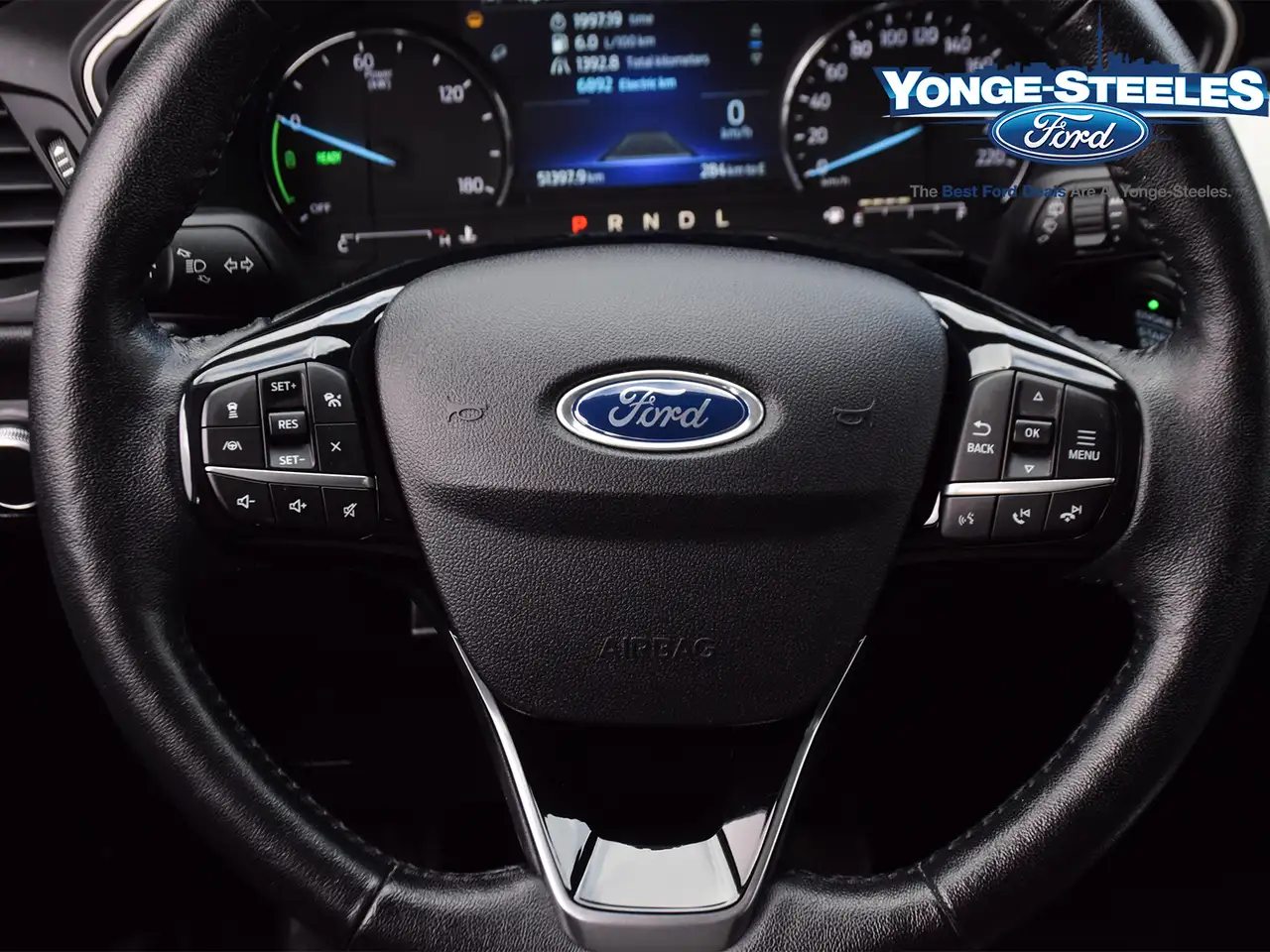 Ford Escape снимка Ford Escape