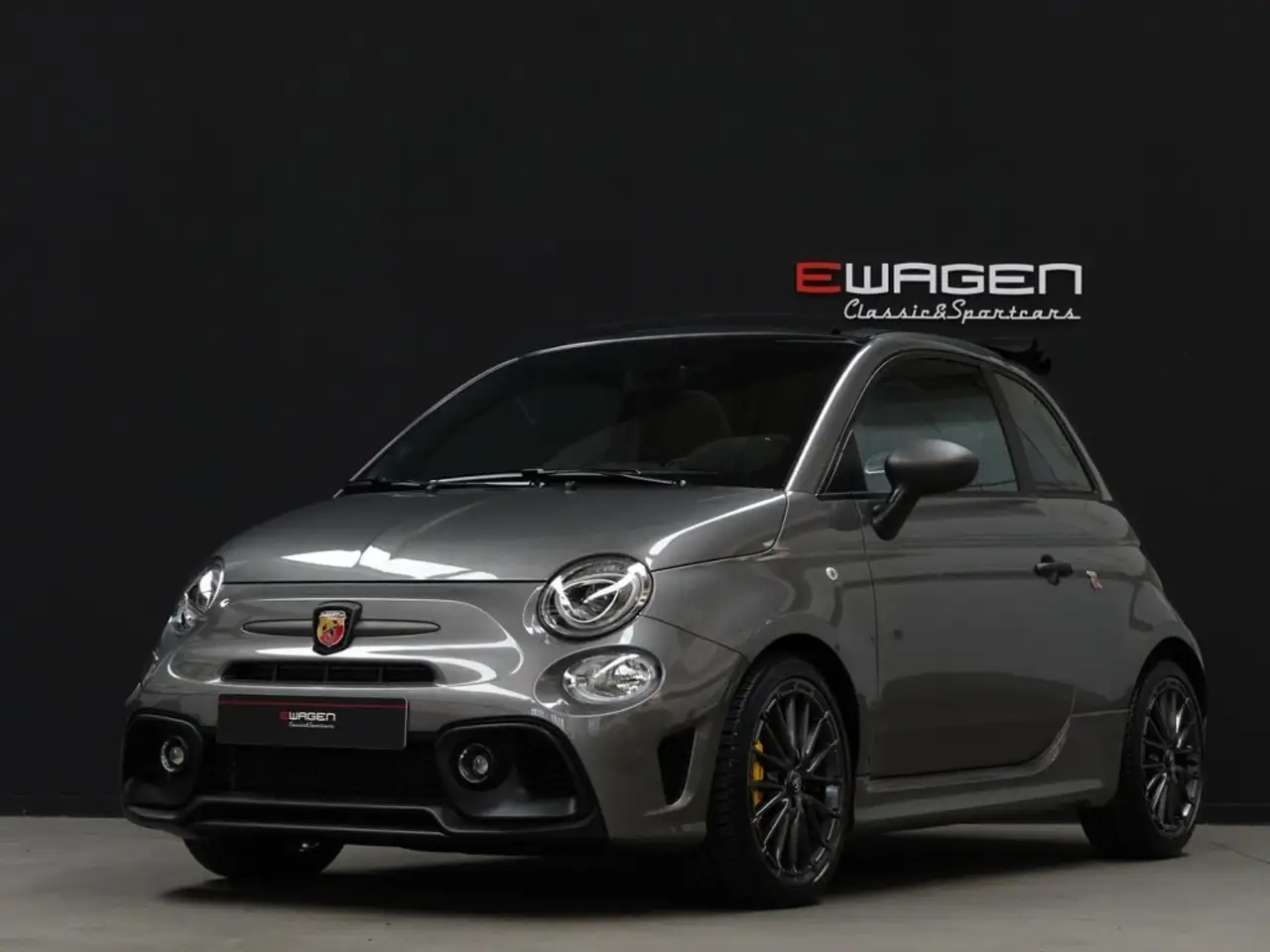 Abarth 695C 2024