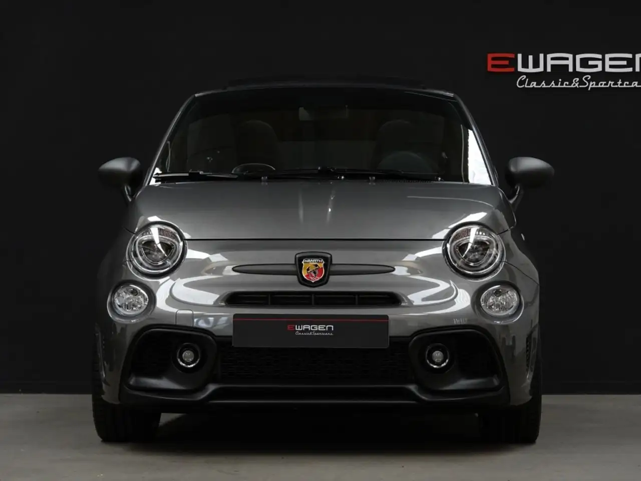 Abarth 695C 2024