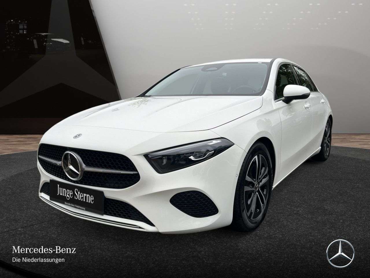 Mercedes-Benz A 220