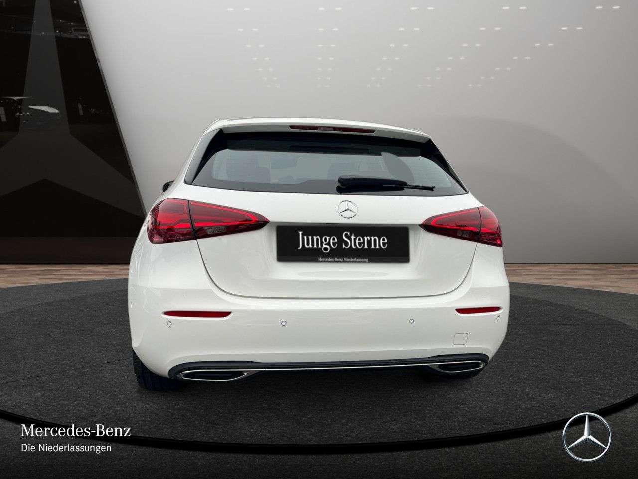 Mercedes-Benz A 220