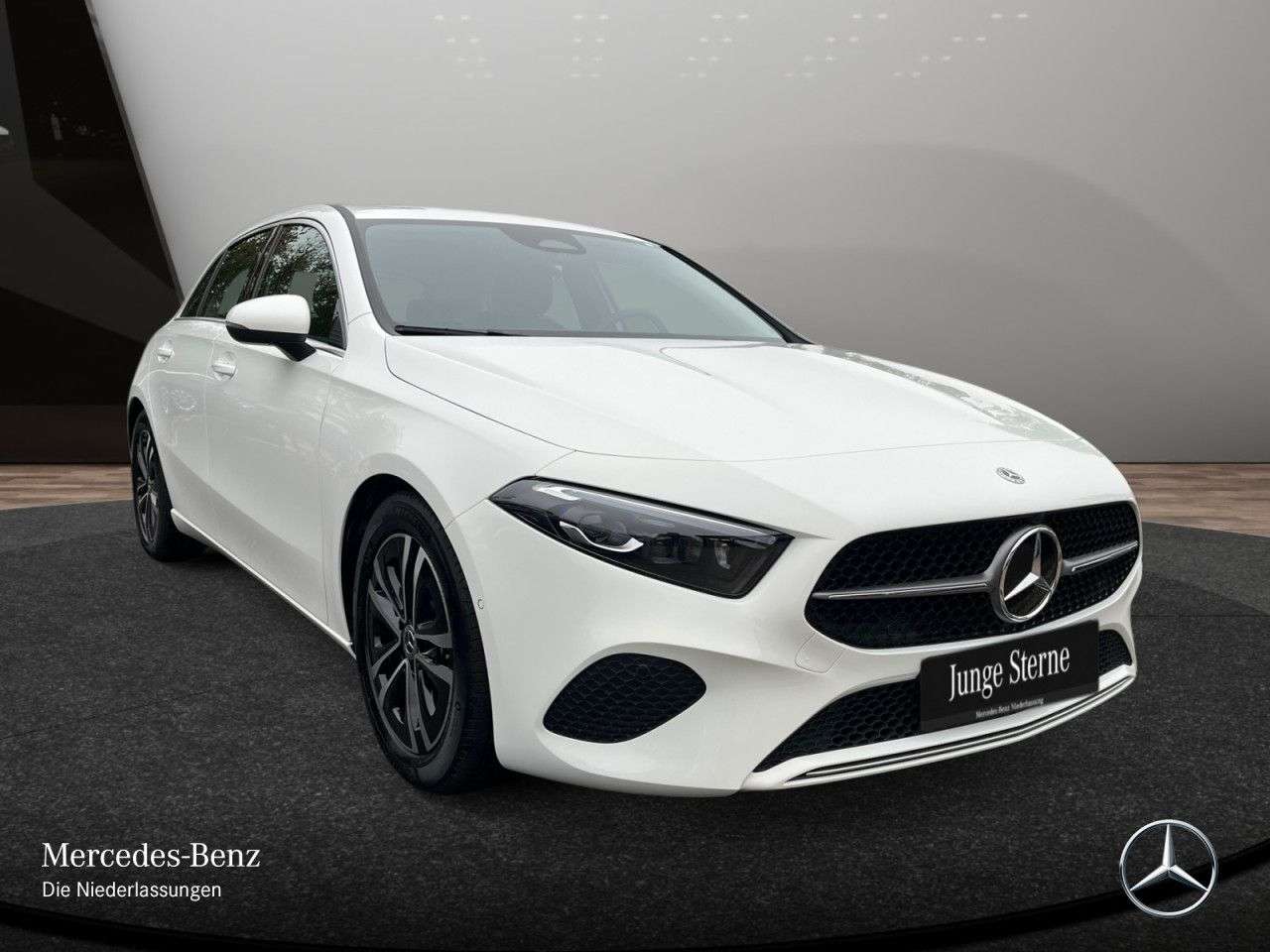 Mercedes-Benz A 220