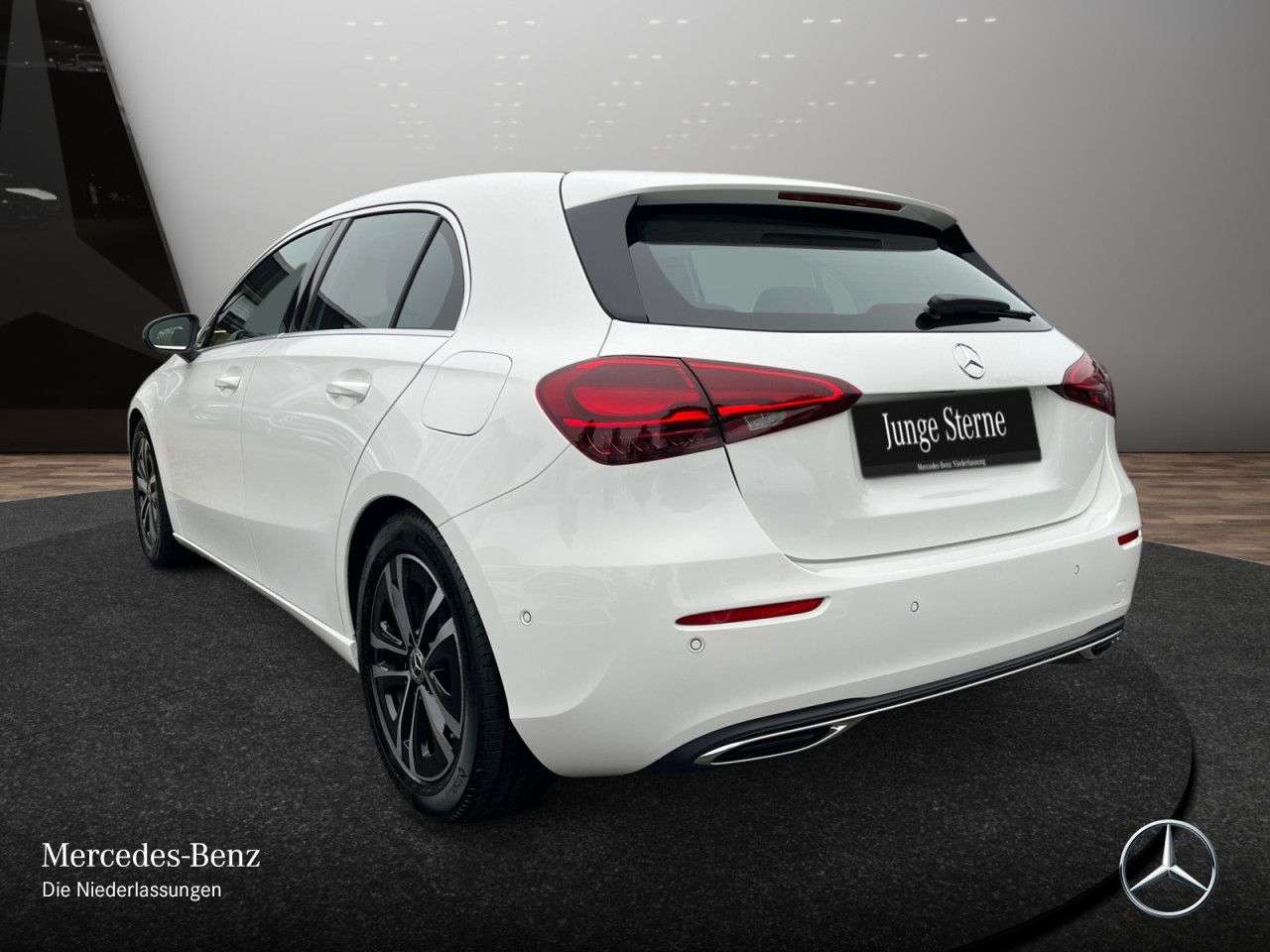 Mercedes-Benz A 220