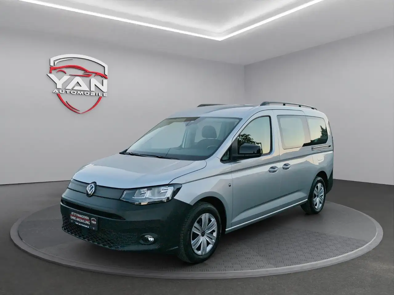 Volkswagen Caddy 2.0 TDI 4Motion 7 Sitzer Standheizung — photo 1 of 15