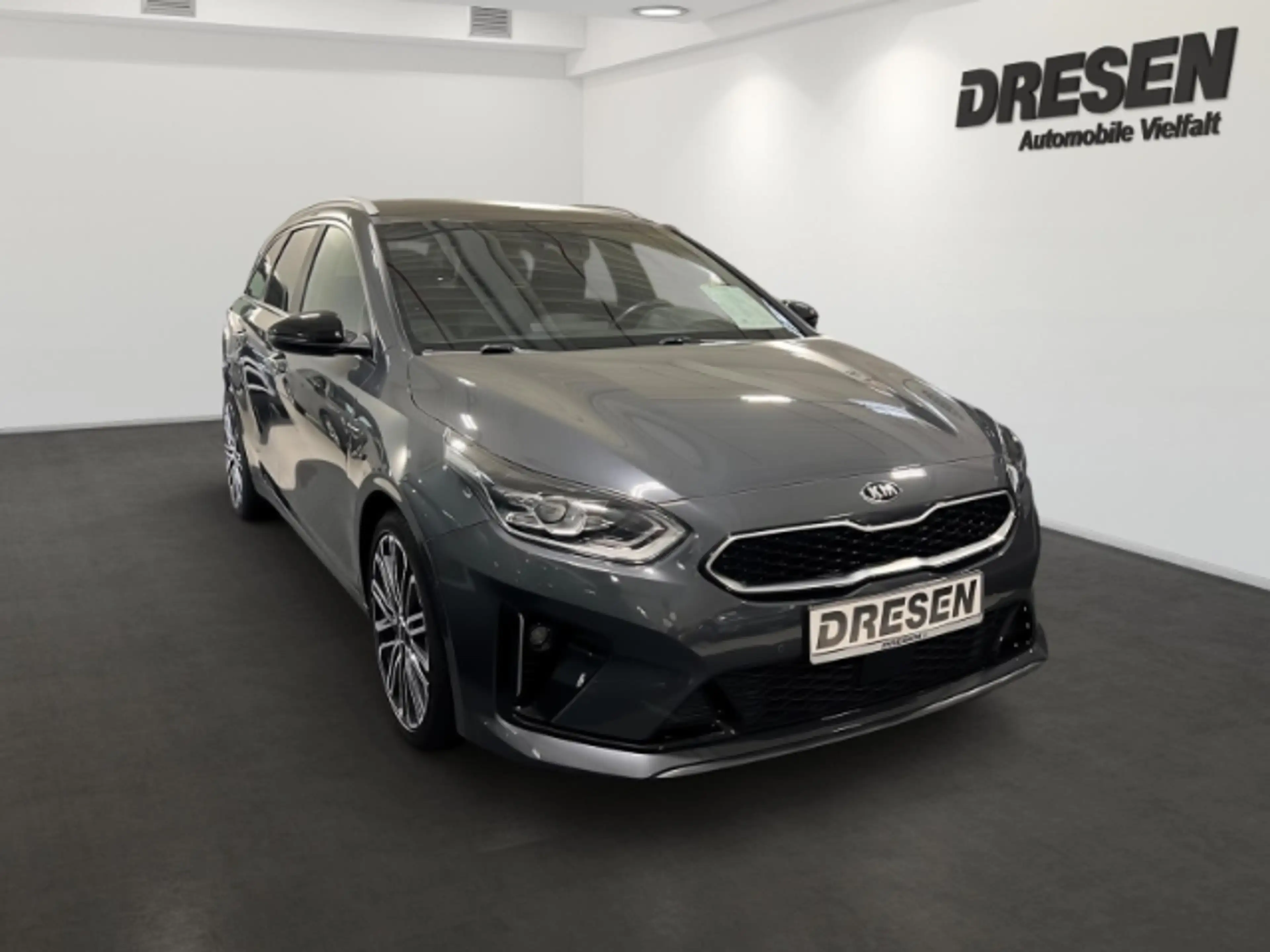 Kia Ceed / cee'd Sportswagon GT Line 1.4 T-GDI GT-Line Navi+Rückfah — photo 2