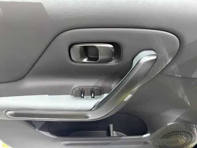 Leapmotor B05 view 10