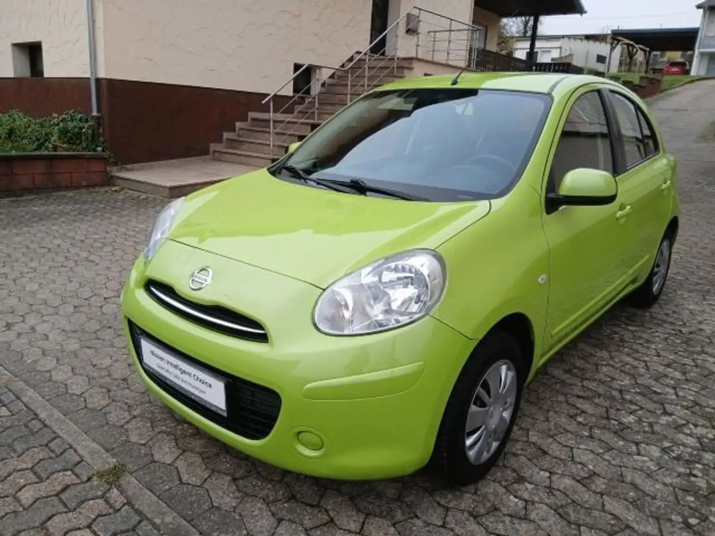 Nissan Micra 1.2 Acenta Klimaautomatik Bluetooth Tempom Grün - 2