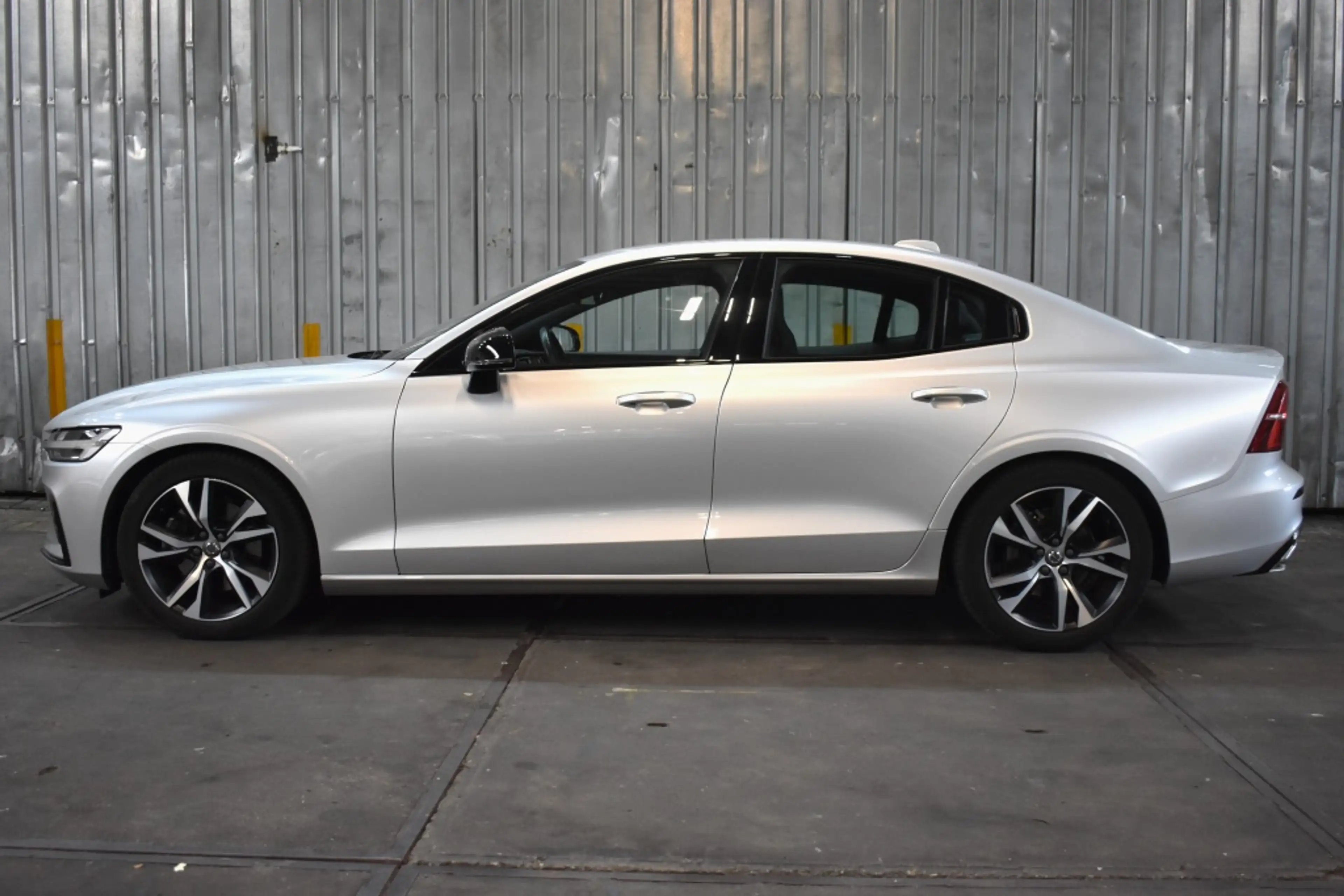 Volvo S60 B4 197PK R-Design | Trekhaak | BLIS | Harman/Kardo — photo 5