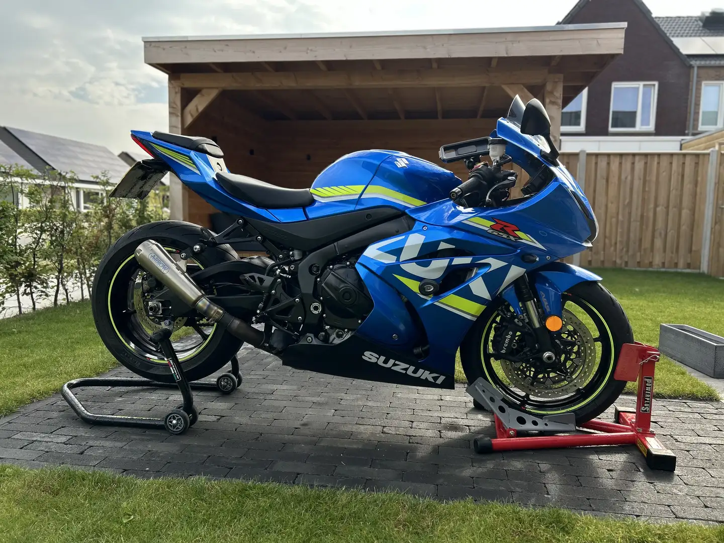 Suzuki GSX-R 1000 L7 - 1