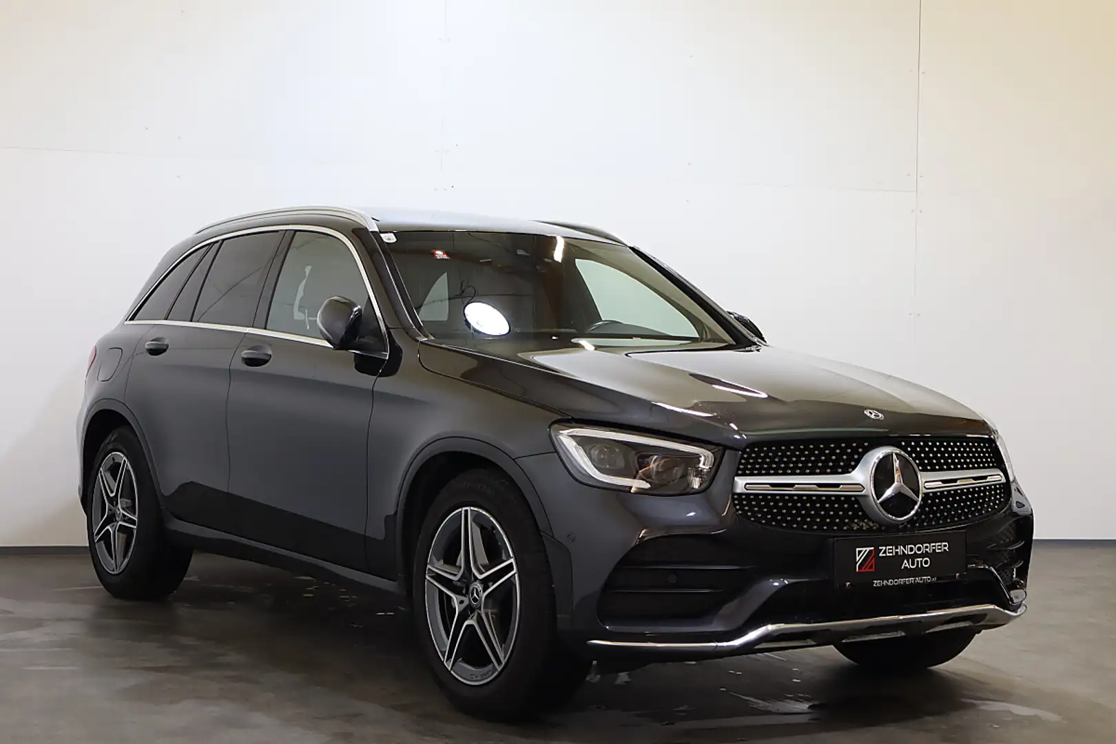 Mercedes-Benz GLC 220 d AMG Line 4Matic|PANO|AHK|4xSHZ|Pickerl NEU Grau - 2