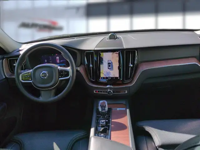 Volvo XC60 view 14
