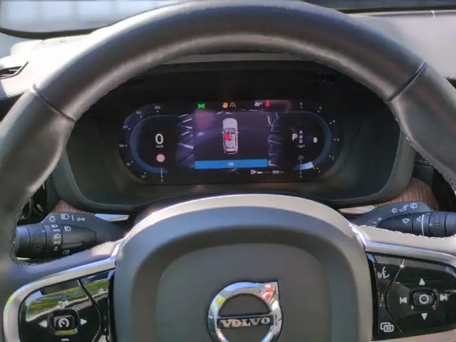 Volvo XC60 view 15