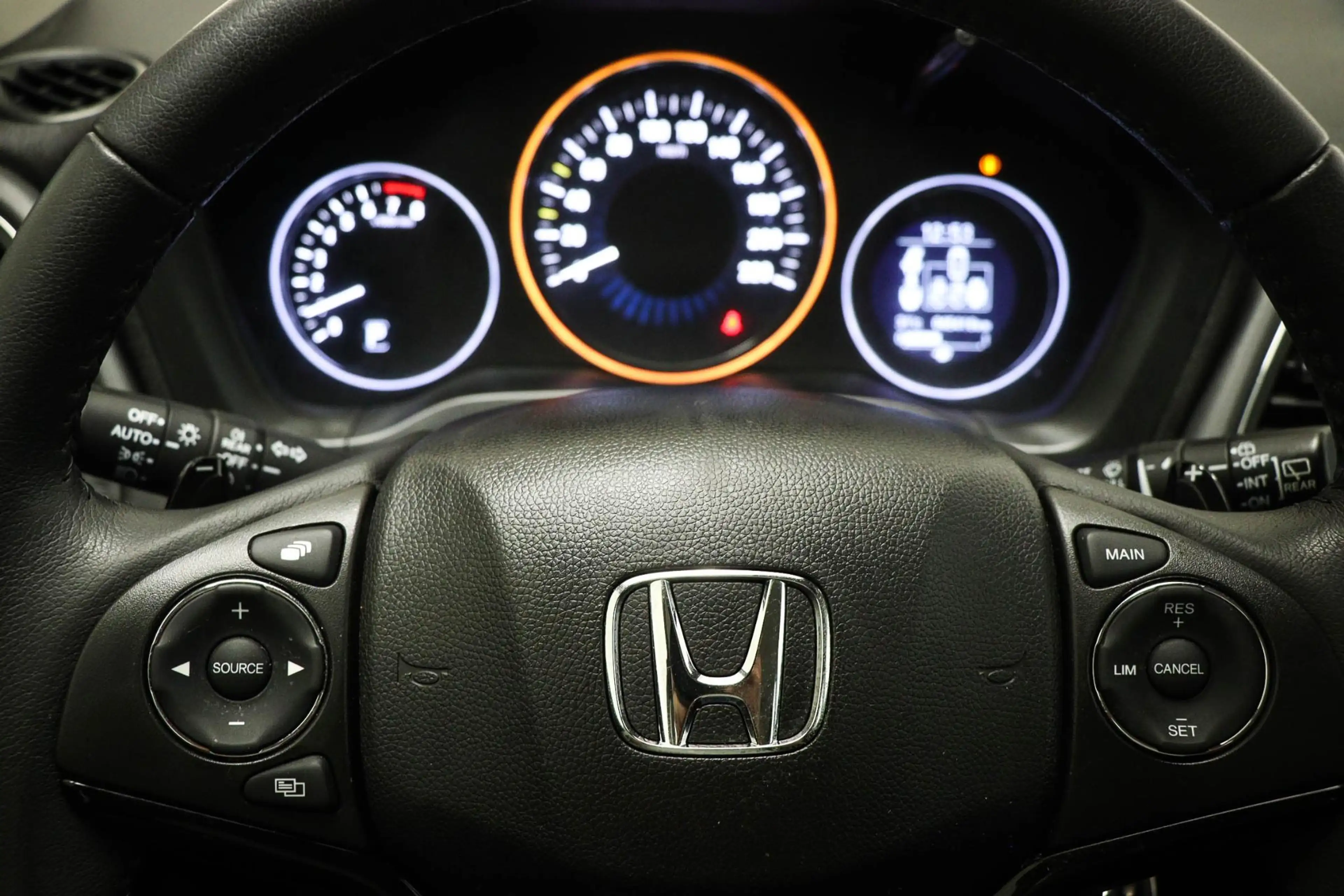 Honda HR-V 1.5 i-VTEC Elegance | DEALER ONDERHOUDEN | CLIMA | — photo 29