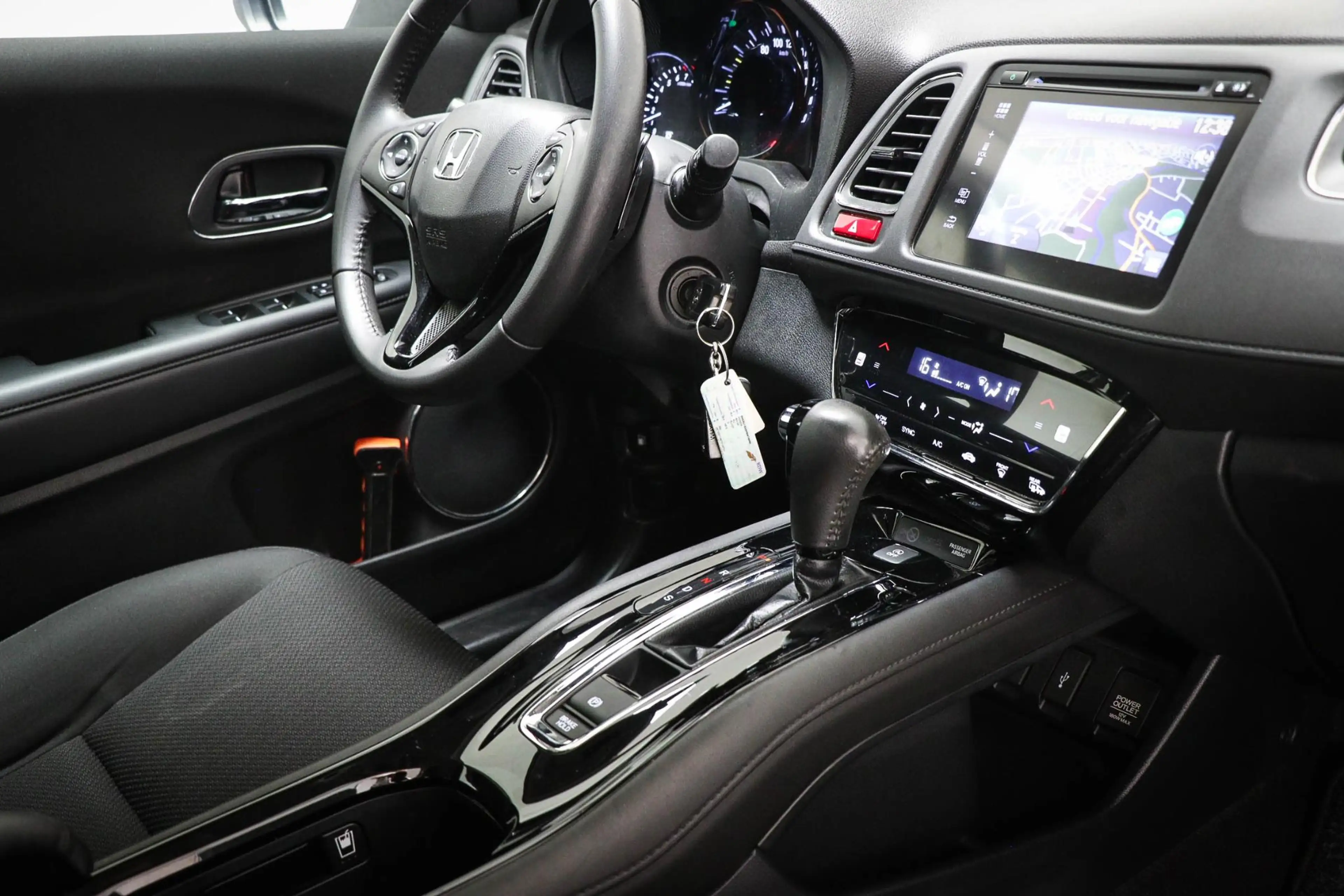 Honda HR-V 1.5 i-VTEC Elegance | DEALER ONDERHOUDEN | CLIMA | — photo 3
