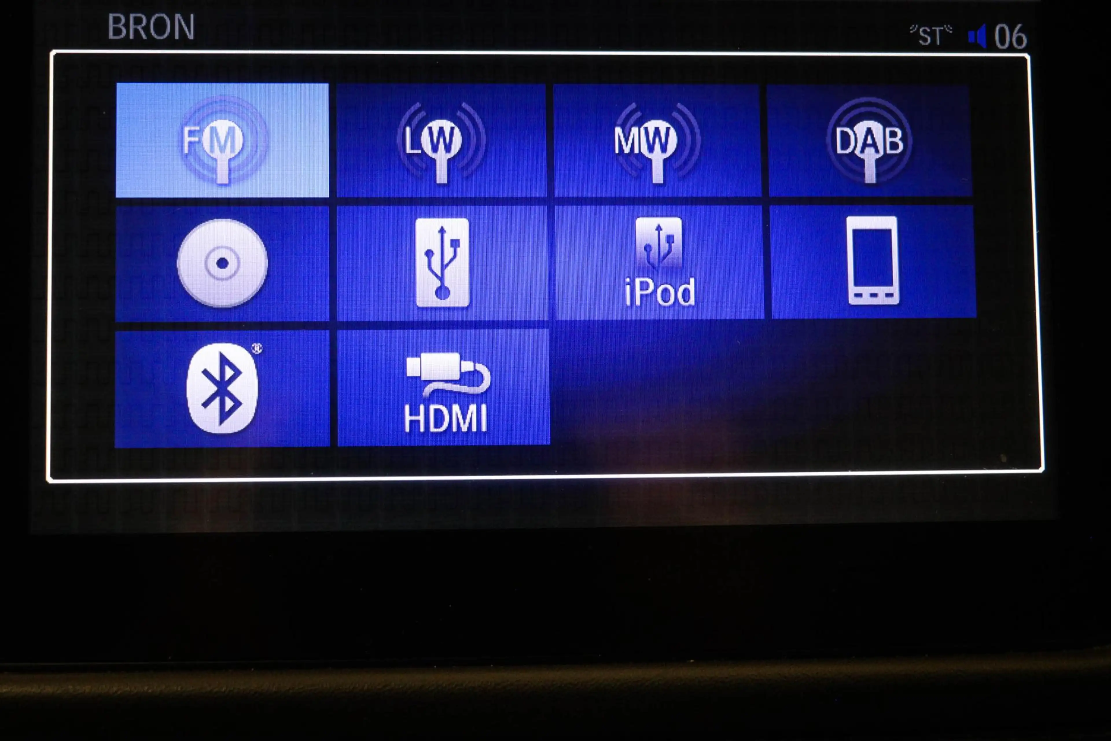 Honda HR-V 1.5 i-VTEC Elegance | DEALER ONDERHOUDEN | CLIMA | — photo 35