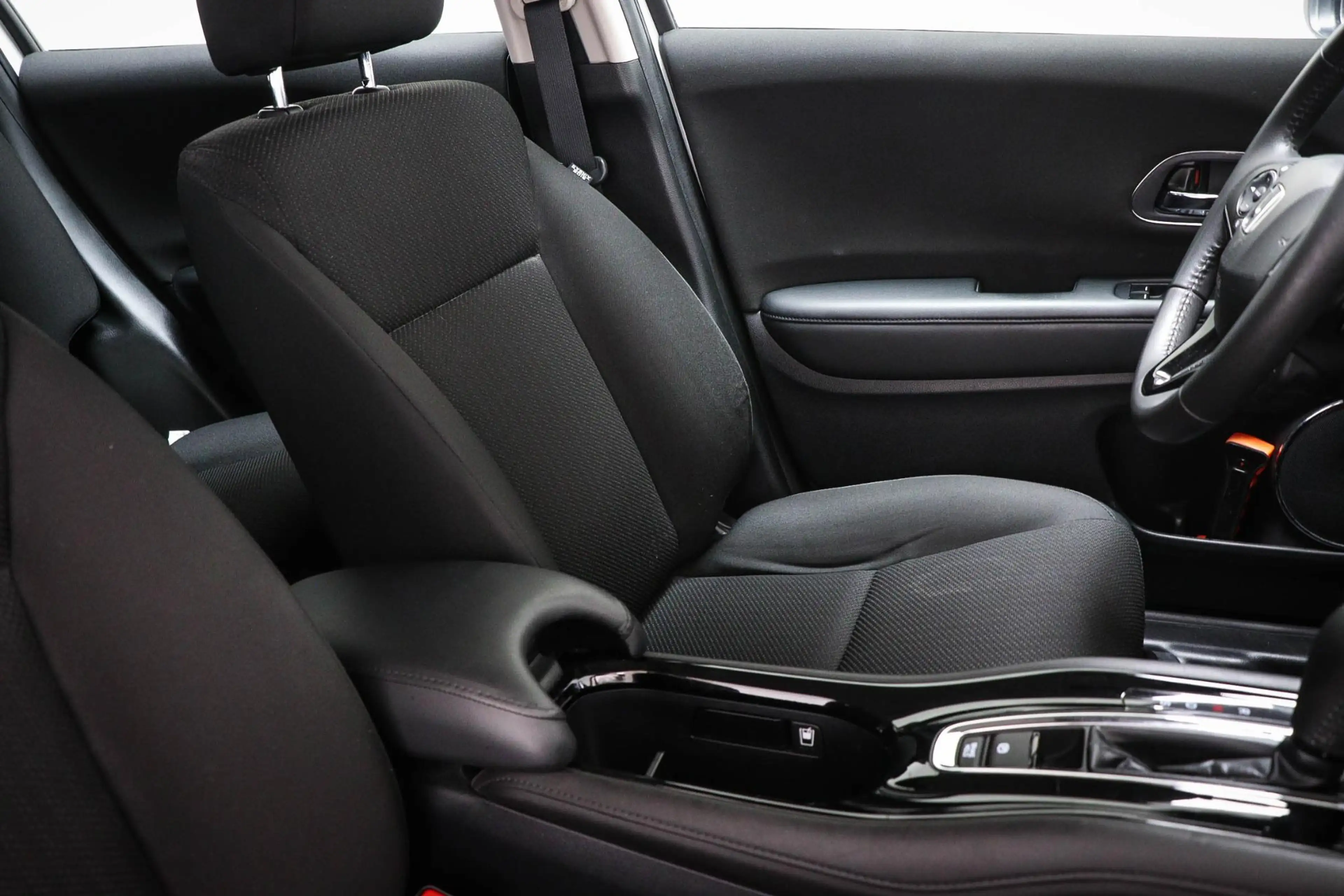 Honda HR-V 1.5 i-VTEC Elegance | DEALER ONDERHOUDEN | CLIMA | — photo 11