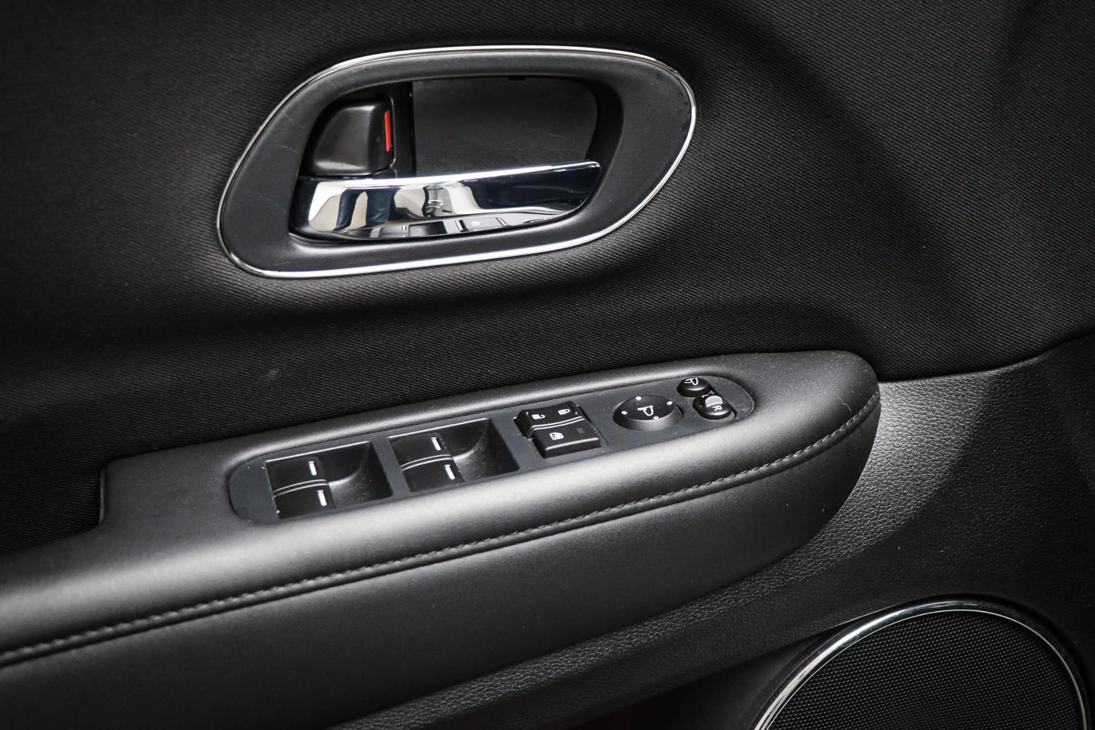Honda HR-V 1.5 i-VTEC Elegance | DEALER ONDERHOUDEN | CLIMA | — photo 25