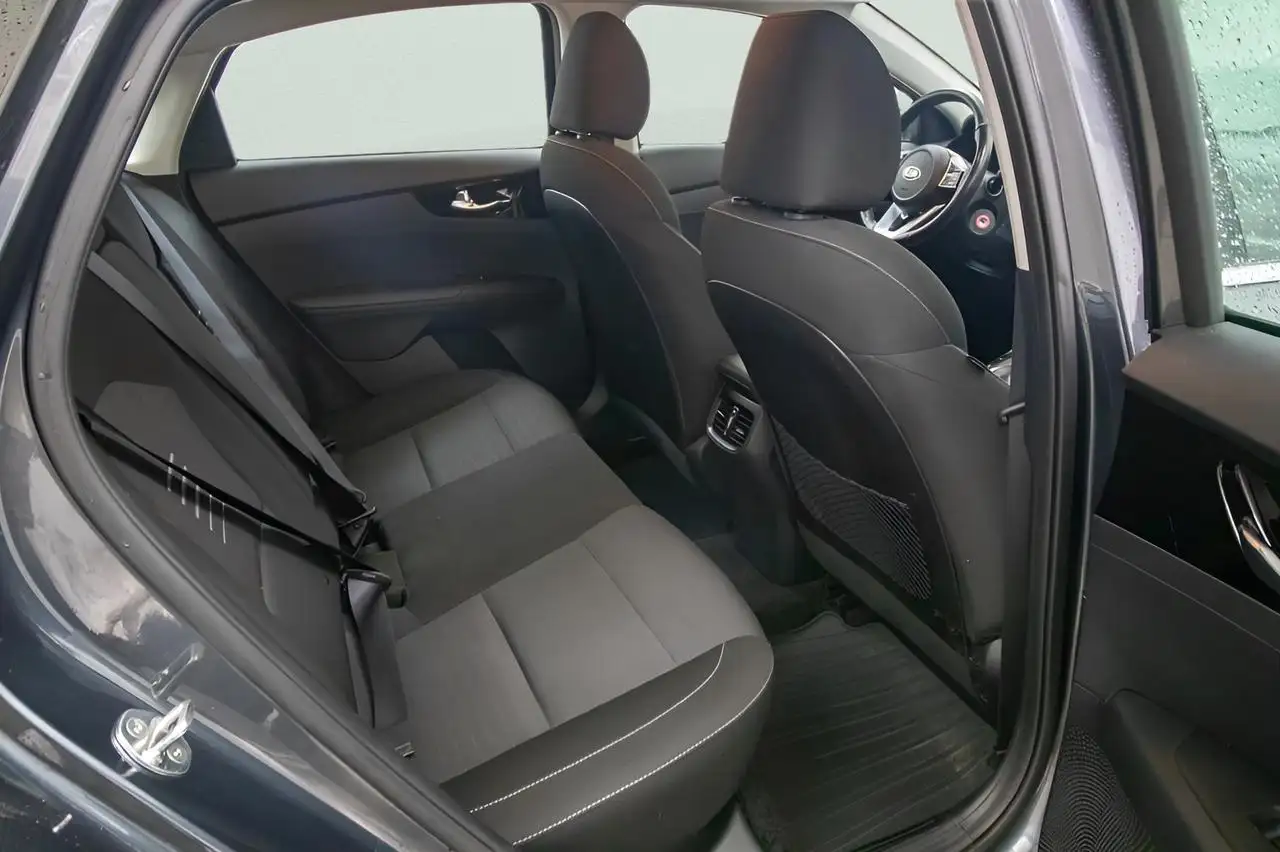Kia Forte снимка Kia Forte