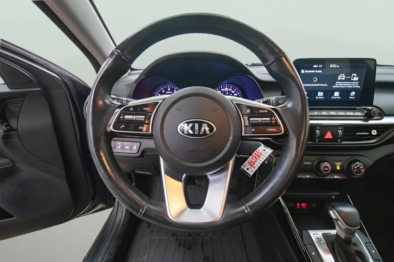 Kia Forte снимка Kia Forte
