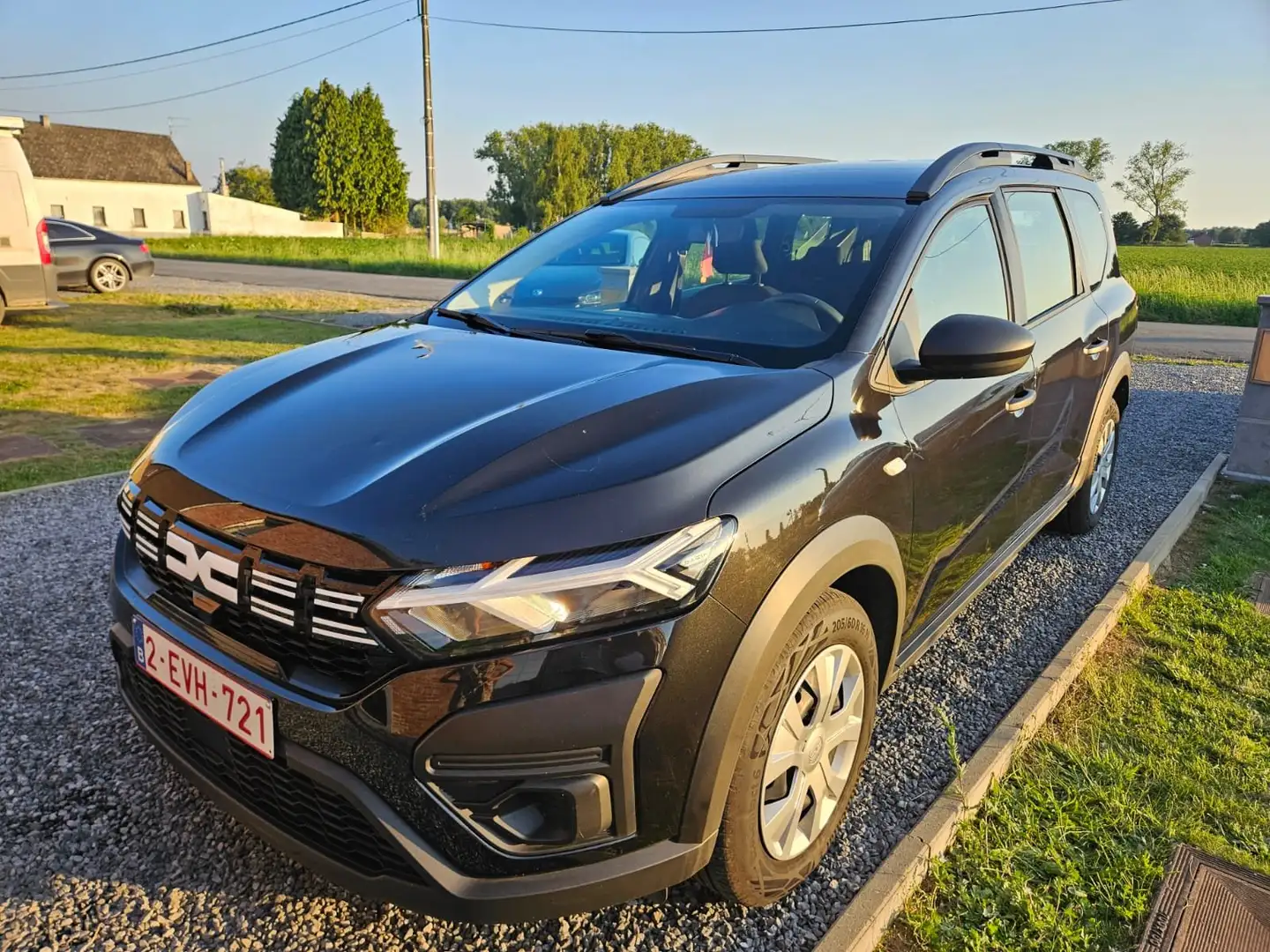 Dacia Jogger Jogger 1.0 TCe Essential 7pl. Noir - 1
