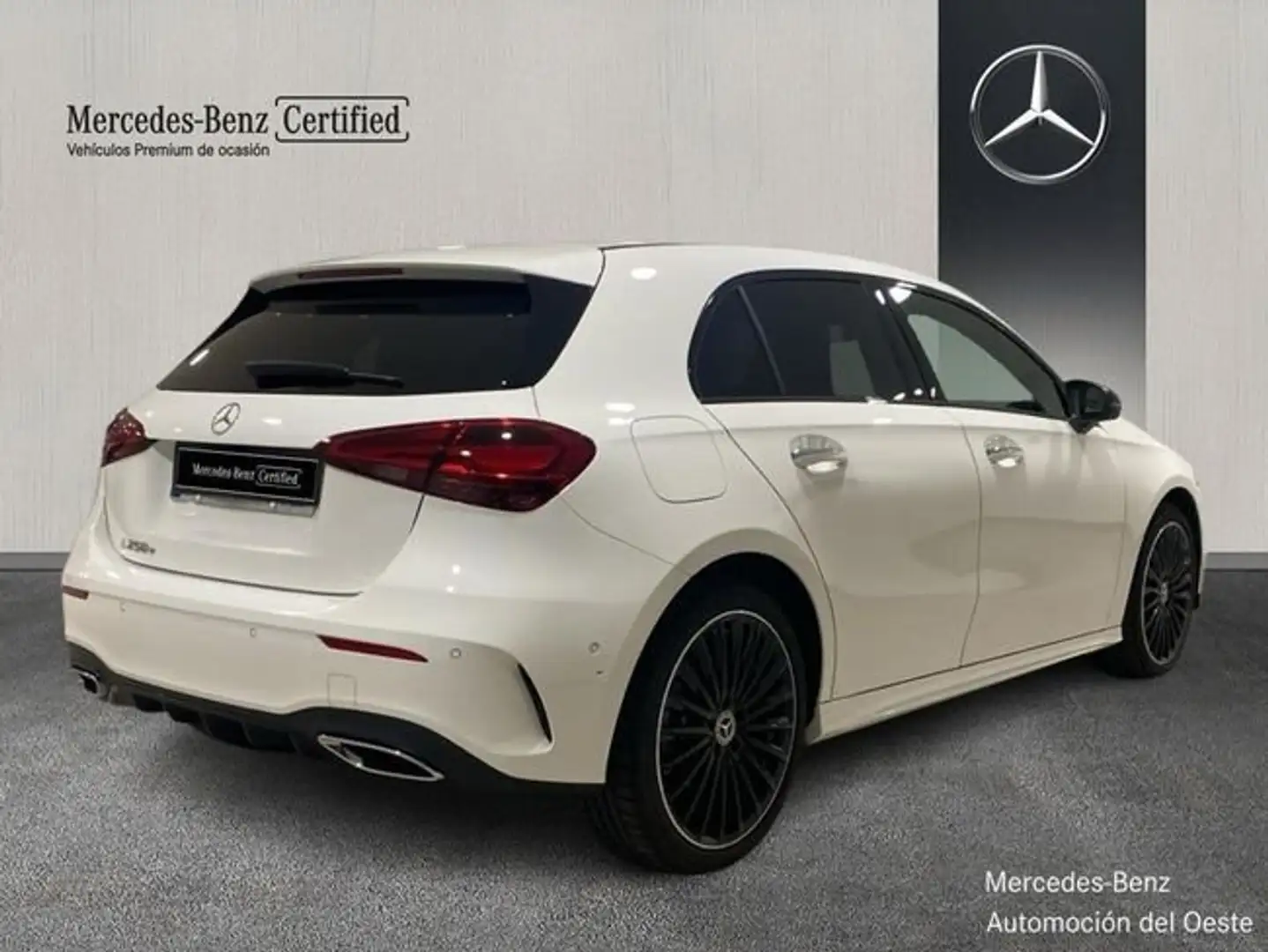 Mercedes-Benz A 250 e con tecnología híbrida EQ Blanco - 2