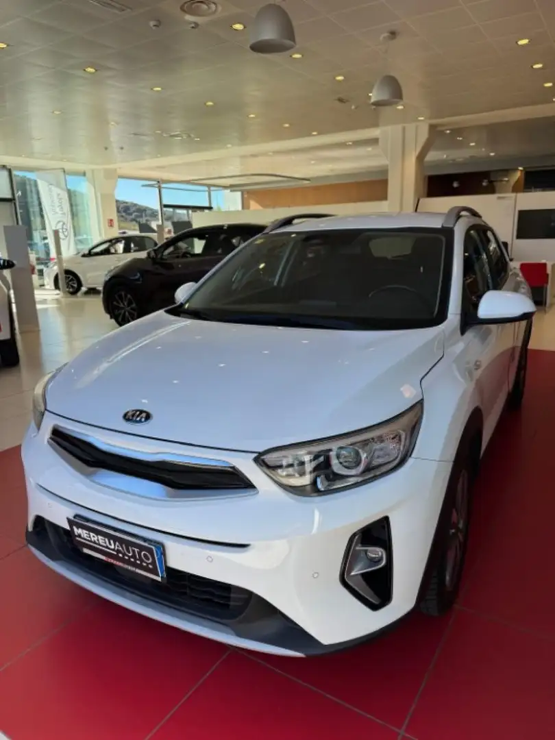 Kia Stonic 1.2 DPI ECO GPL Urban Blanc - 1