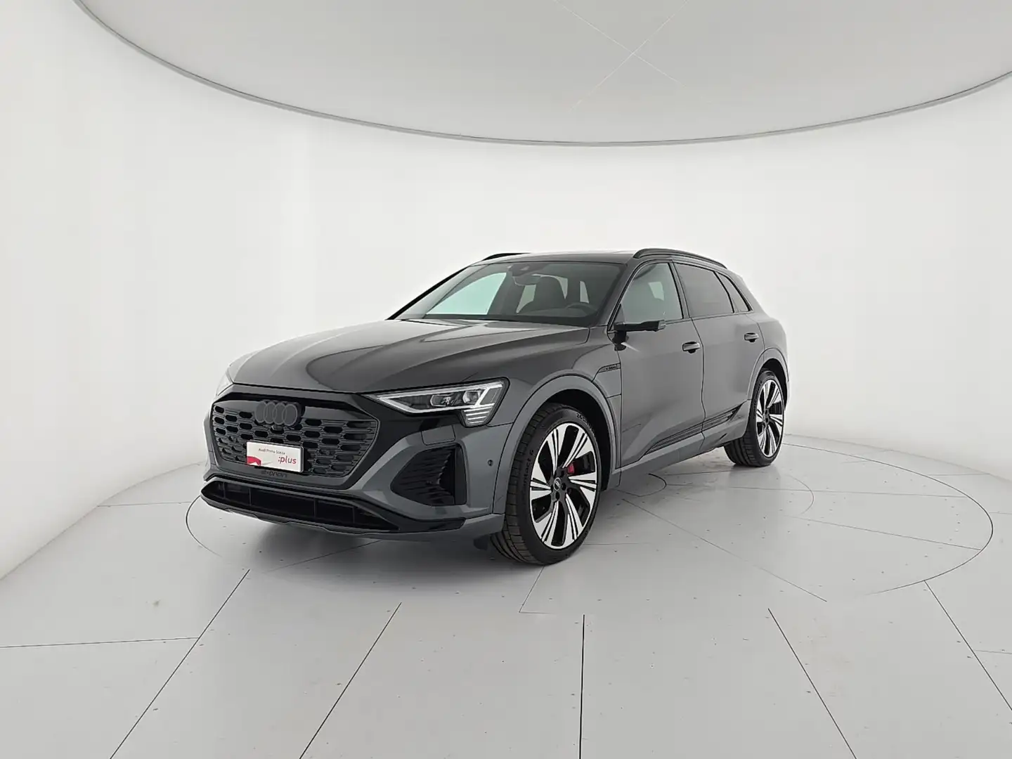 Audi Q8 e-tron 55 quattro S line edition Gris - 1