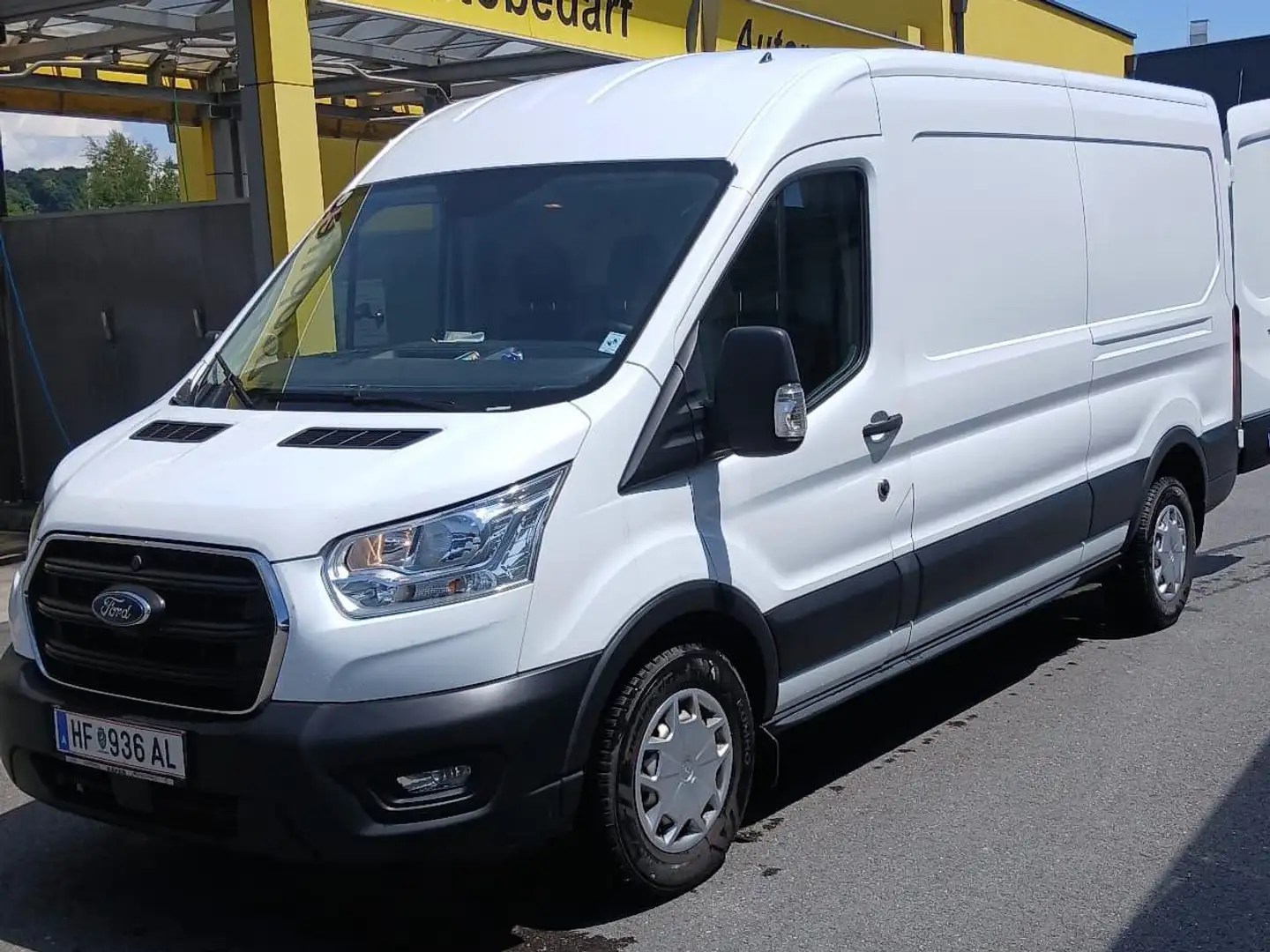 Ford Transit Transit Variobus 2,0 TDCI L3H2 310 Trend Trend Weiß - 1