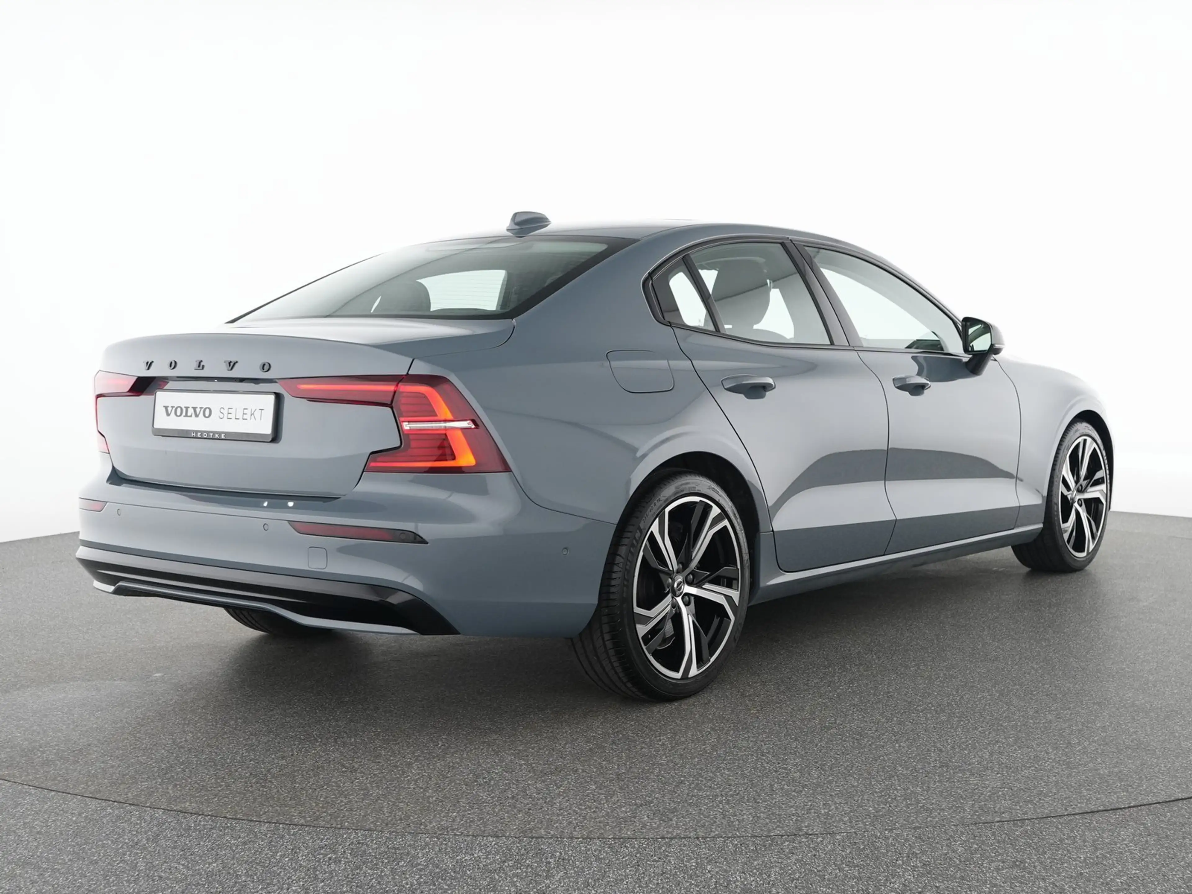 Volvo S60 B5 Benzin AWD Ultimate Dark B&W-SOUND*STHZ — photo 2
