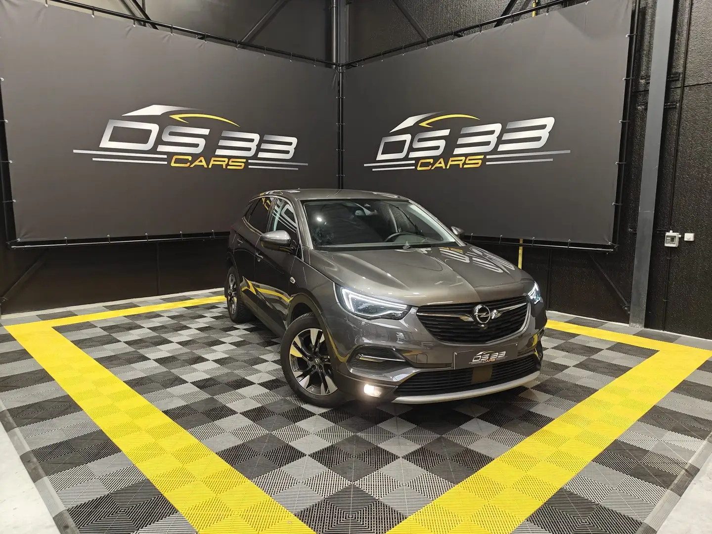 Opel Grandland X 1.2  Automaat Ultimate / Full option!!!! Gris - 2