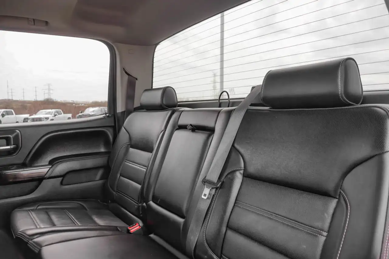 GMC Sierra 2500HD снимка GMC Sierra 2500HD
