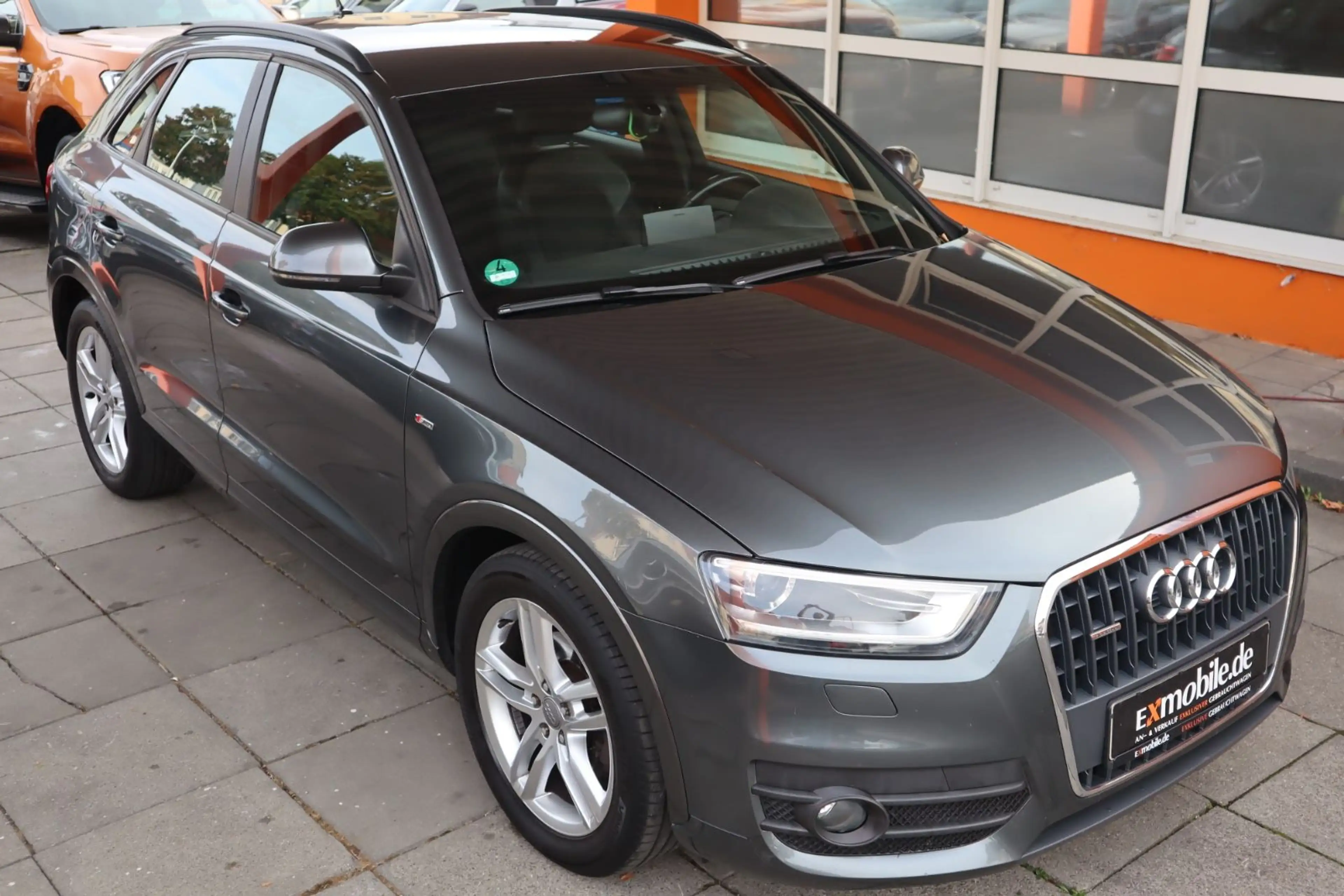 Audi Q3 2.0 TDI* S-LINE* QUATTRO* 2.HD* NAVI* AHK* — photo 2