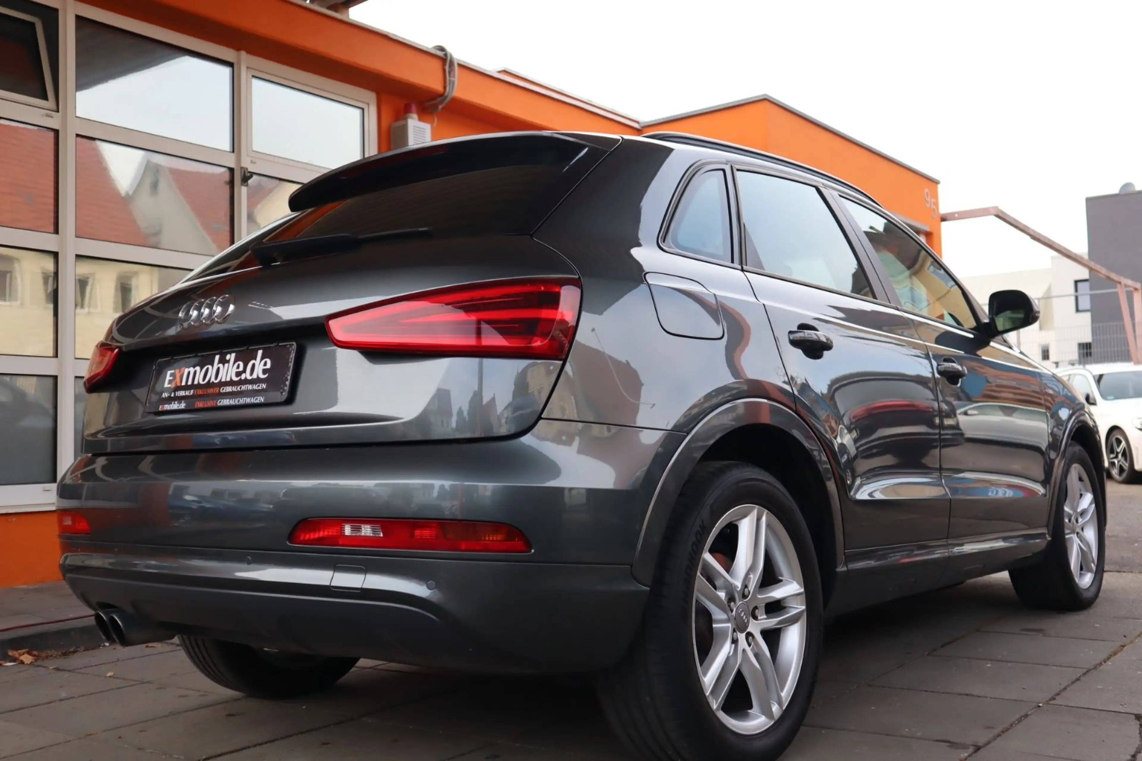 Audi Q3 2.0 TDI* S-LINE* QUATTRO* 2.HD* NAVI* AHK* — photo 10