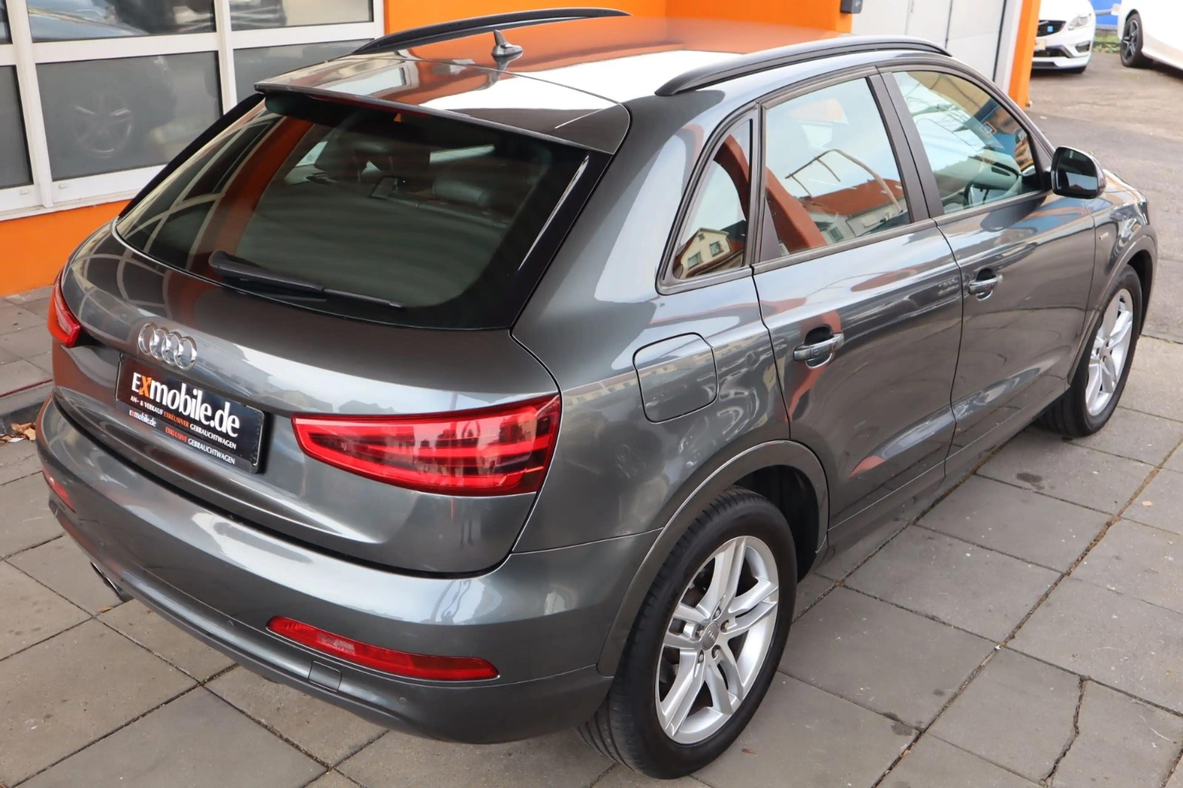 Audi Q3 2.0 TDI* S-LINE* QUATTRO* 2.HD* NAVI* AHK* — photo 9