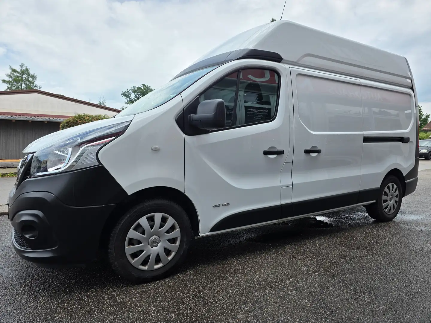 Nissan NV300 L2H2 2,9t COMFORT Білий - 2