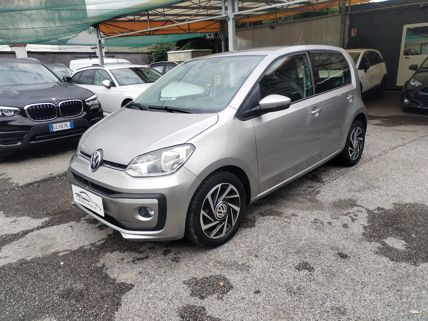 Volkswagen up! up! 5p 2017 5p 1.0 Move 60cv Plateado - 2