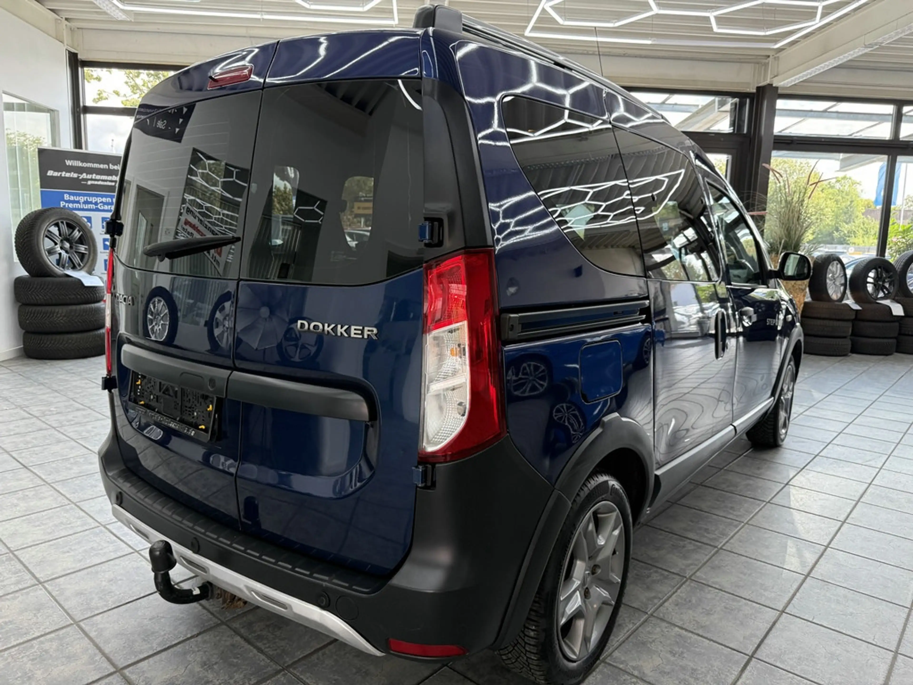 Dacia Dokker Stepway 1.6 SCe 100, Navi, Kamera, Klima — photo 10