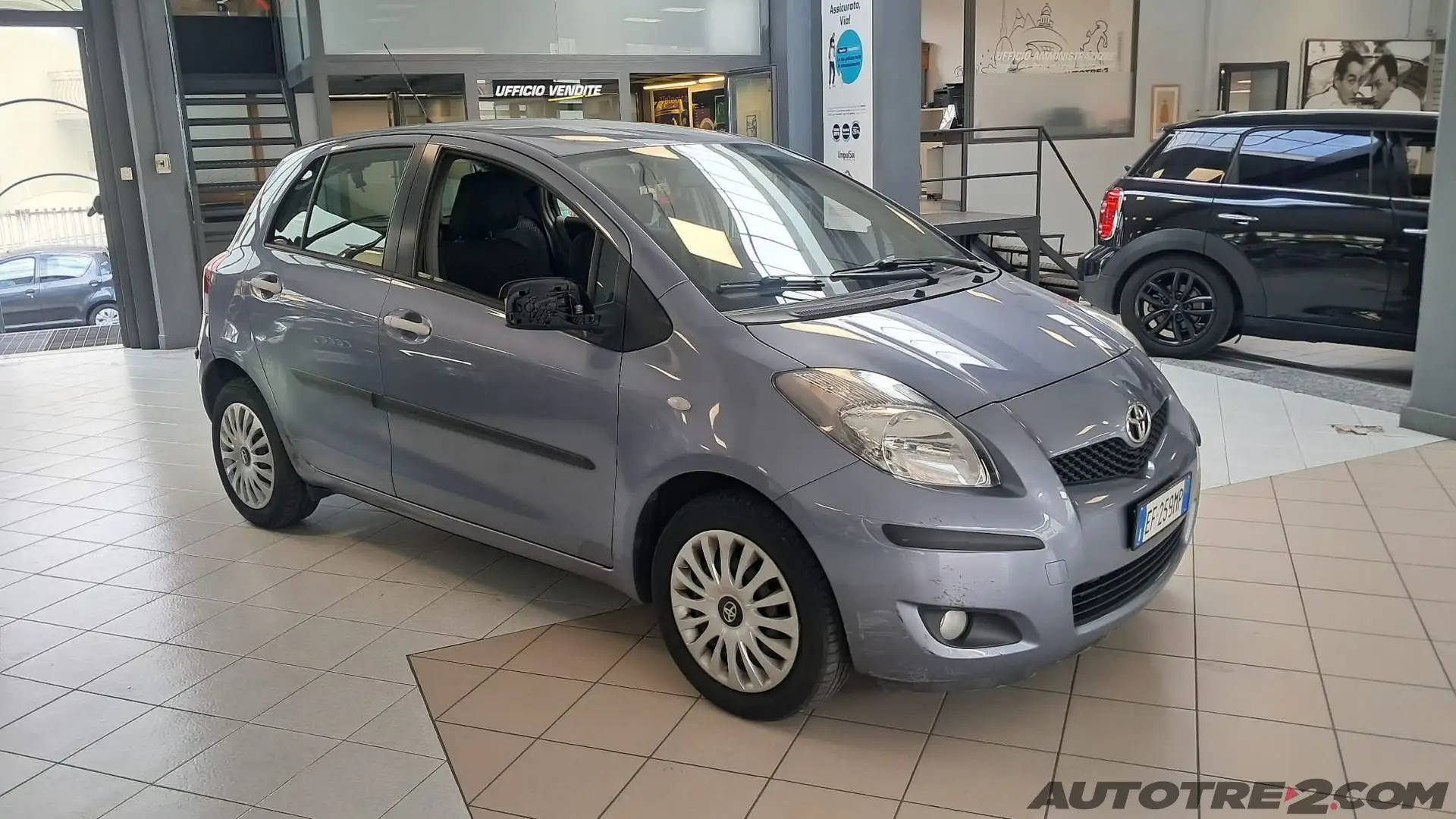 Toyota Yaris Yaris 1.3 5 porte Sol Grigio - 1