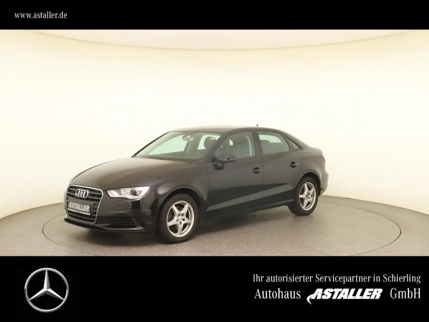 Audi A3 Limousine 1.6 TDI Attraction  PTS+Lichtpaket+ Zwart - 1