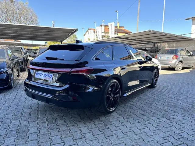 Audi A5 view 4