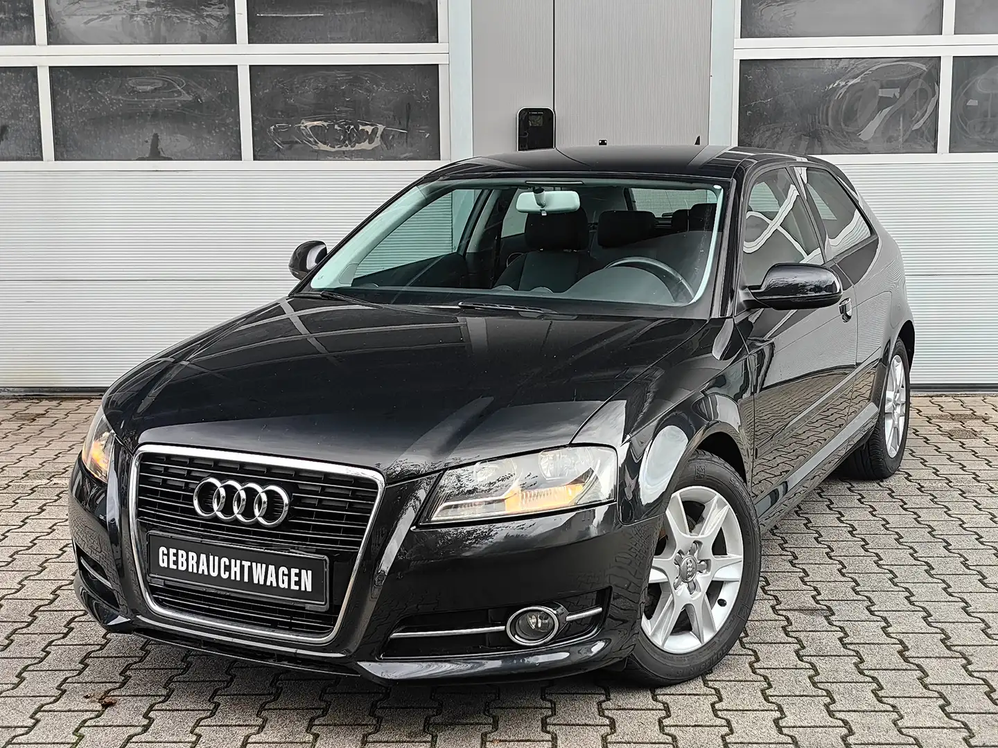 Audi A3 1.4 TFSI Attraction NAVI|SHZ|TEMPOMAT|PDC Schwarz - 1