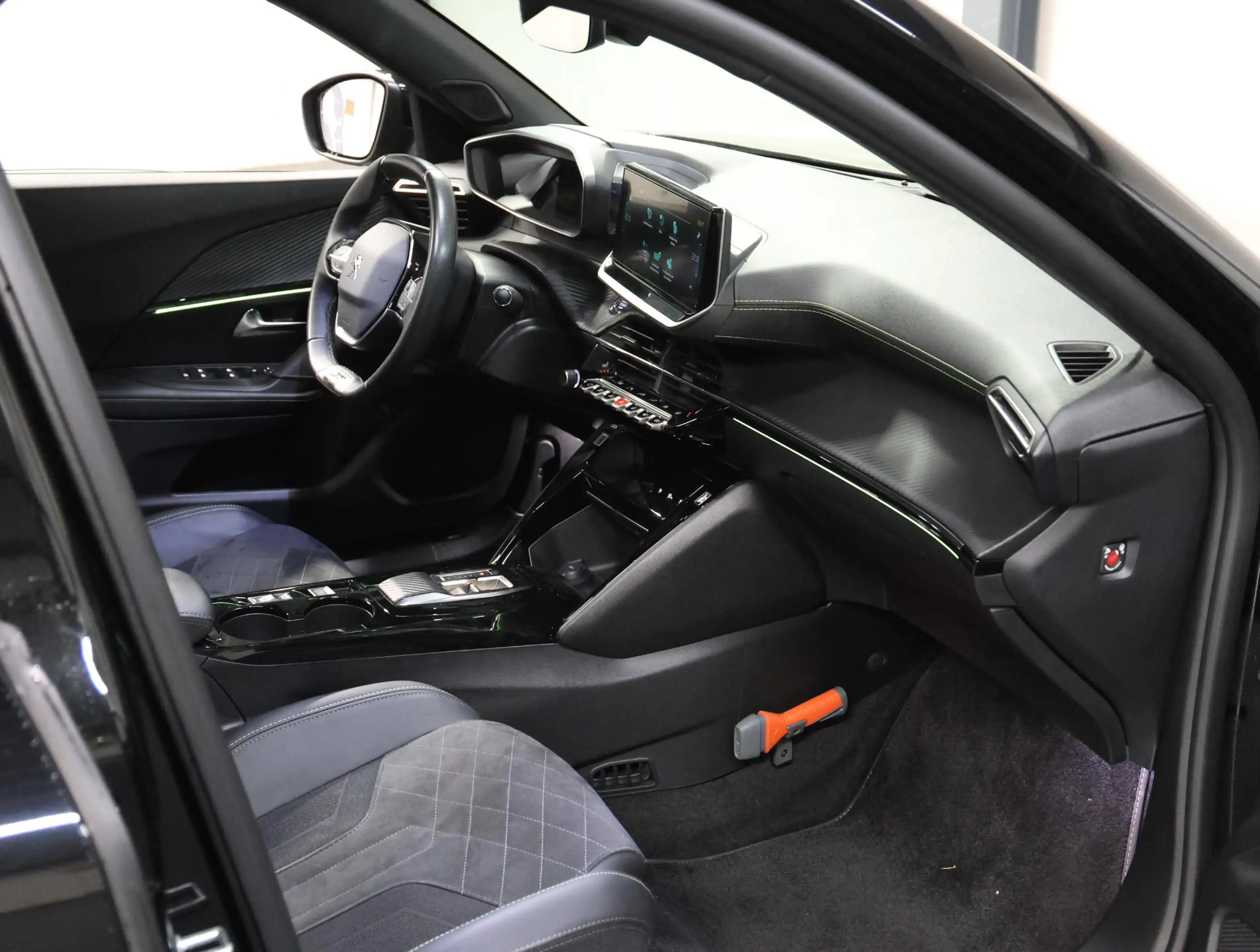 Peugeot e-2008 EV GT Pack 50 kWh 136PK | 1ste eigenaar | AppleCar — photo 10