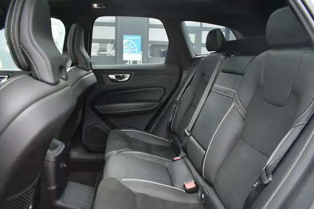 Volvo XC60 view 15