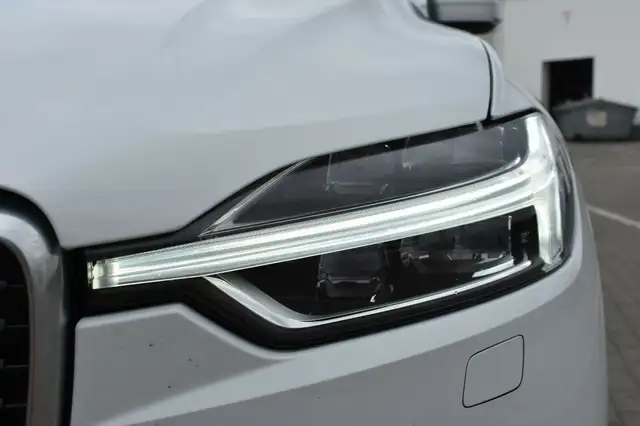 Volvo XC60 view 10