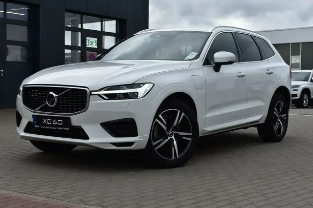 Volvo XC60 main image